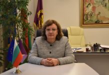 Кметицата на Ловеч Корнелия Маринова е с ковид-19