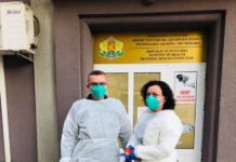 Депутати от ГЕРБ помагат като доброволци на здравната инспекция в Бургас