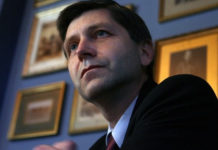 Жан Виденов остана без работа, съкратиха го от колежа