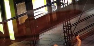 Втора жертва на терористите във Виена, полицията издирва поне един от тях