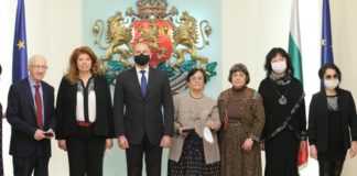 Агентите на ДС Искра, Сандра и Тодор отличени с Почетния знак на държавния глава