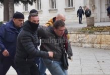 Паяк ядосал врачанина, който подпали колата си и заля с бензин полицаи