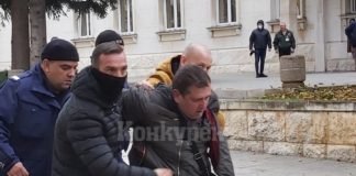 Паяк ядосал врачанина, който подпали колата си и заля с бензин полицаи