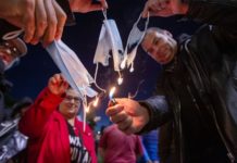 А на лекарите кой им гледа децата ?