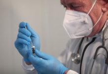 Костадин Ангелов: Ваксината на „Астра Зенека“ няма да се прилага при жени под 60 г. с повишен риск от тромбози