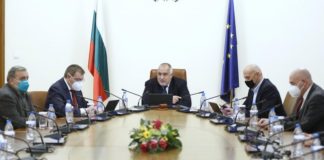 Борисов: На Рождество хората в църквите и при семействата си. Упованието в Бога е изключително важно