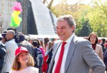 Защо Румен Петков кълне властта, от която всяка година получаваше през декември по един милион от излишъка