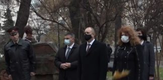 Радев и Йотова няма да ги видите да поднасят венци на паметника на жертвите на комунизма