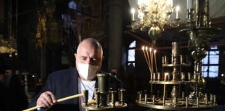 Борисов благодари на църквата за помощта в кампанията по ваксинирането