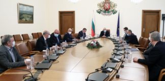 Щабът докладва на Борисов: Постигнат е траен ефект от противоепидемичните мерки