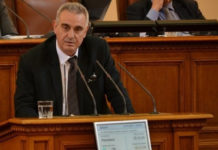 Депутатът Валентин Касабов интубиран в болница, бори се с ковид-19