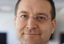 Основател на „Да, България“: Партията работи за БСП