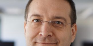 Основател на „Да, България“: Партията работи за БСП