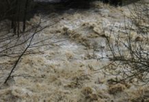 Река Ерма излезе от коритото си, Трън обяви бедствено положение