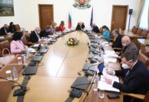 Правителството удължи извънредната епидемична обстановка до 30 април