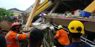 След земетресението в Индонезия най-малко 34 жертви и над 600 ранени