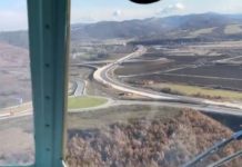 Премиерът инспектира „Хемус“ с хеликоптер: Строим огромни инфраструктурни обекти за десетилетия напред /видео/