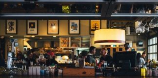 Собственици на заведения излизат на протест