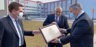 Борисов в завод на „Нестле“: Вдигайте заплатите, пазете хората /видео/