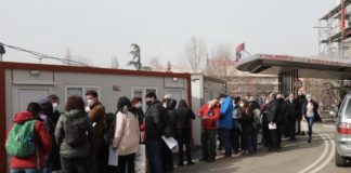 Опашките за ваксинация – хората пазят здрав разум