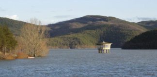 Откриха труп на удавена жена в микроязовир в Кърджалийско