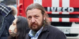 Кмет от „Демократична България“ със сако на Hugo Boss: Дрехата ми напомня, че ръководя хора… вече четвърт век