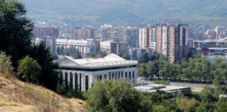 Ке го сборуваме ли македонскиот jазик?