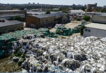 Бобокови отиват на съд за вноса на опасни боклуци СНИМКИ И ВИДЕО