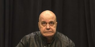 Драги Слави, правят те на луд. Ти не си Нинова или Христо Иванов, разгневи се!