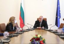 Борисов нареди да се спре имунизацията с „АстраЗенека“