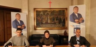 Васил Божков агитира с открадната от Държавна сигурност картина