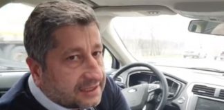 Христо Иванов имитира Борисов: пусна се на живо от кола