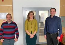 Захариева към репресирани в Северна Македония българи: Няма да ви оставим сами