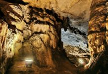 Да започнеш парламента с демонстрация на комплексите си от комунизма – безценно!