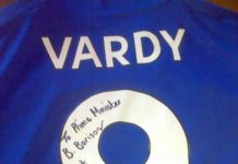 Джейми Варди подари фланелка с автограф на Борисов