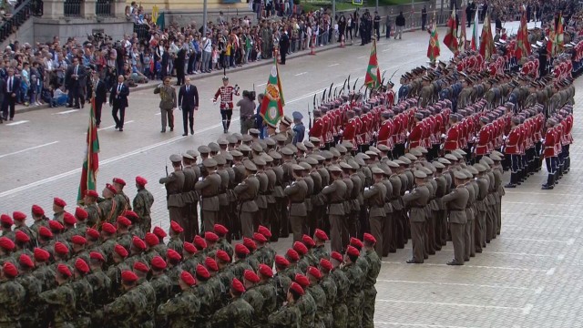 Военен парад на 6 май по повод Деня на храбростта
