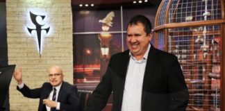 Антоанета Стефанова е като Ванката – отива, взема, носи и връща