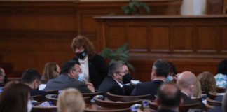 Депутат от ПП обвини младежите на ГЕРБ за инфлацията и цената на олиото