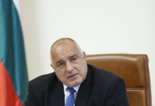 Премиерът: Програмата „Топъл обяд“ е обезпечена до края на годината с 39 млн. лв.