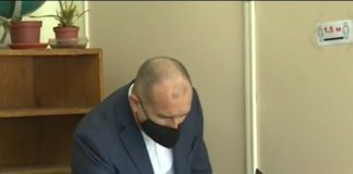 Машини, кодове, схеми, братя, братовчеди, семейни фирми… Радев и Рашков правят избори!