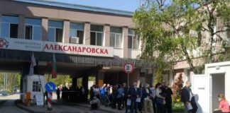 Зелените коридори продължават да работят в 20 областни града