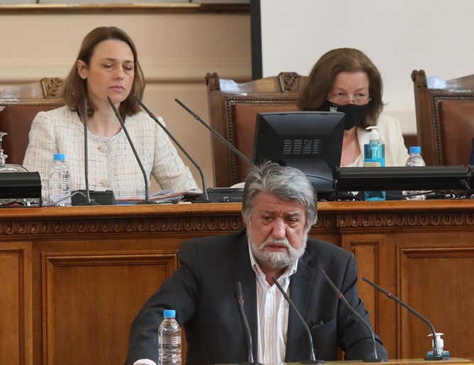 Вежди Рашидов осъди Велислав Минеков за обидните и клеветнически твърдения