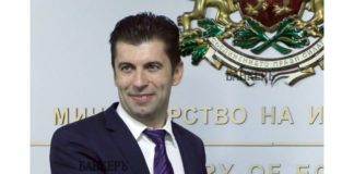 Кирил Петков живее от лъжата и за лъжата. И то с удивителна неграмотност
