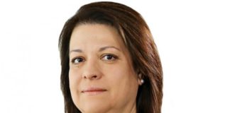 Началничката на кабинета на здравния министър търгува с медицински и фармацевтични продукти