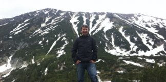 Оперираха по спешност Владимир Каролев