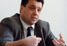 Уволнен от Орешарски заради „неприятна информация“ отново стана зам.-шеф на митниците