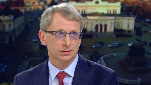 Премиерът Николай Денков коментира от Нидерландия спора за поста външен