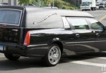 Катафалка блъсна и уби жена, шофьорът дрогиран