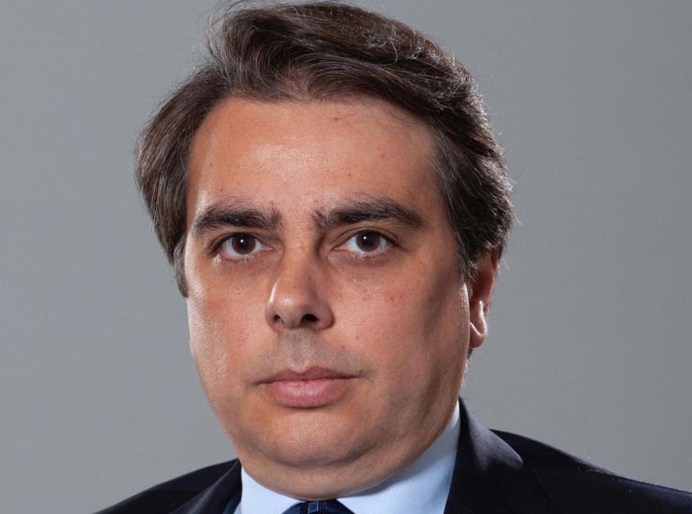 Вицепремиерът и министър на финансите Асен Василев заяви пред журналисти