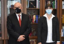 Кьовеши дойде, подкрепи Гешев и си замина